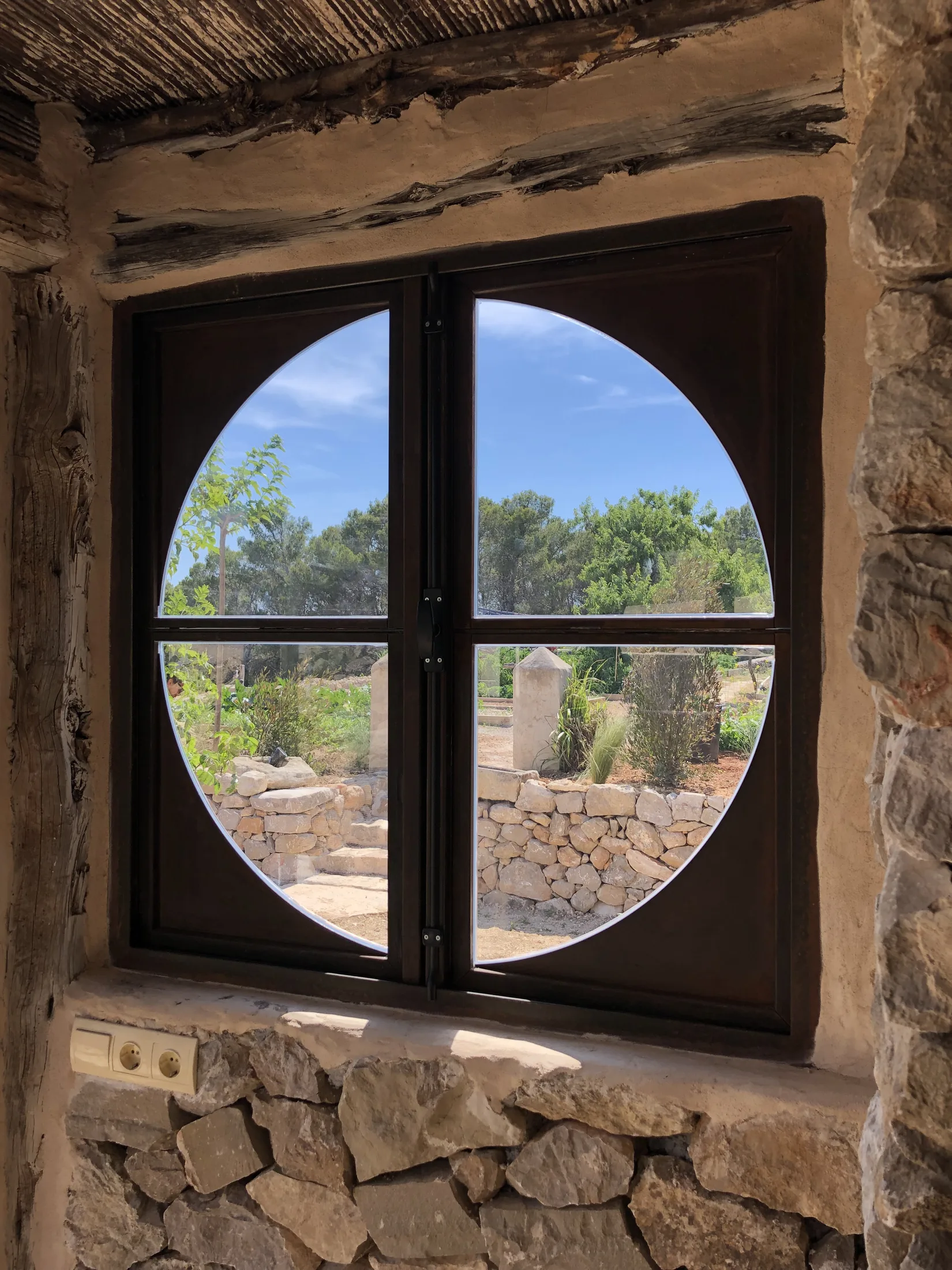 Ventana de medio punto